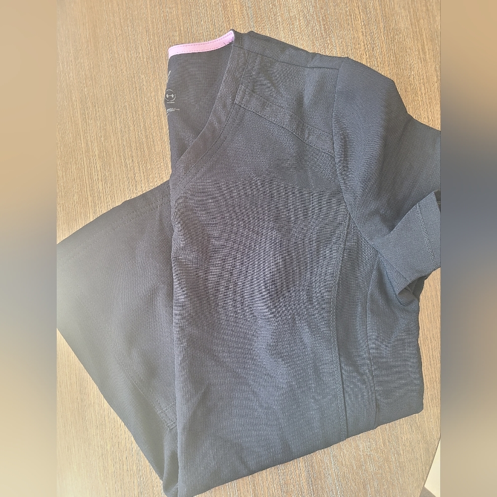 Black HeartSoul scrub top size small